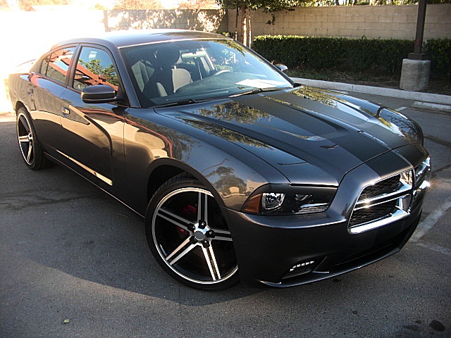 2013chargerDarkGray/25b45a.JPG