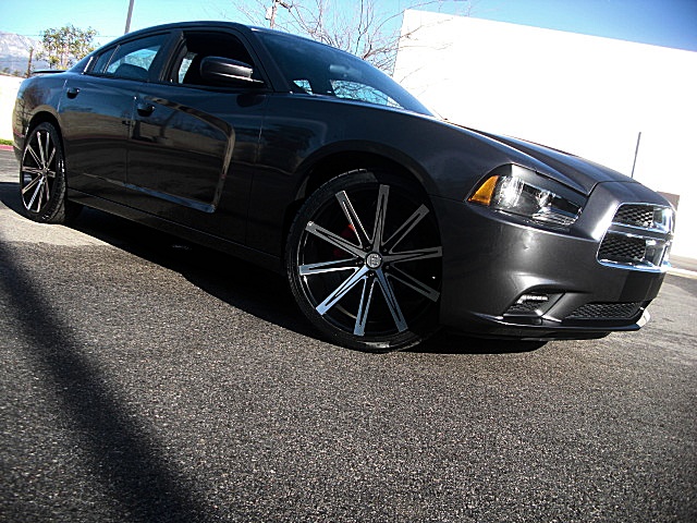 2013chargerDarkGray/25b49.JPG