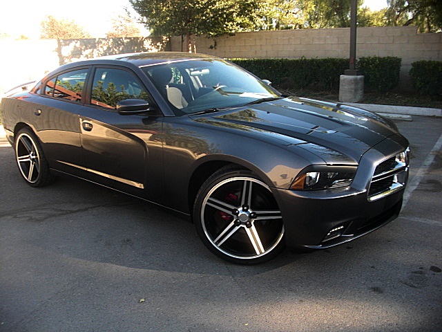 2013chargerDarkGray/25b45a.JPG