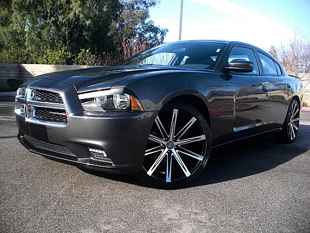 2013chargerDarkGray/25b49.JPG