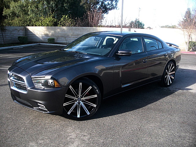 2013chargerDarkGray/25b49.JPG