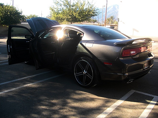 2013chargerDarkGray/25b45a.JPG
