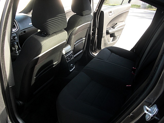 2013chargerDarkGray/25b38.JPG