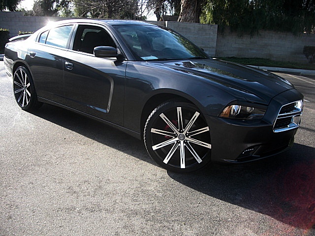 2013chargerDarkGray/25b49.JPG