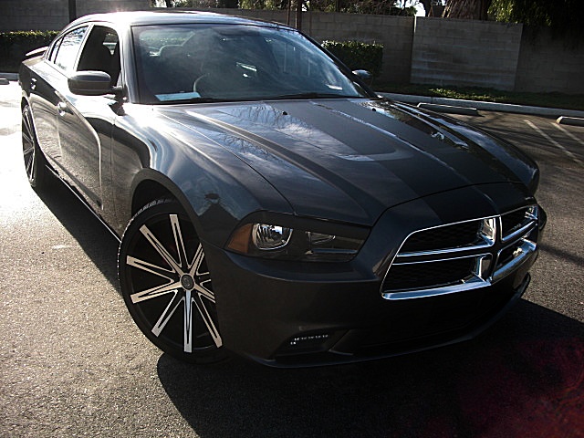 2013chargerDarkGray/25b49.JPG