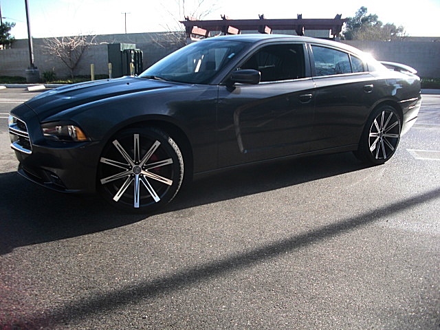 2013chargerDarkGray/25b49.JPG
