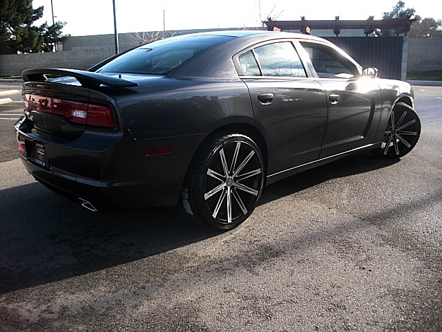 2013chargerDarkGray/25b49.JPG