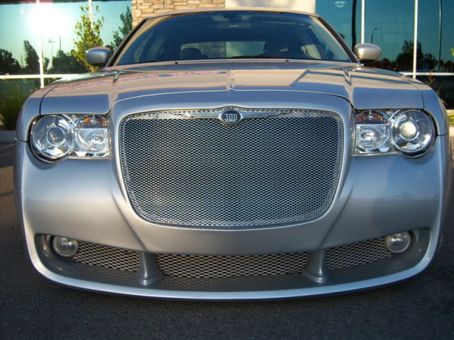 300CustomSilver/300custom23.jpg