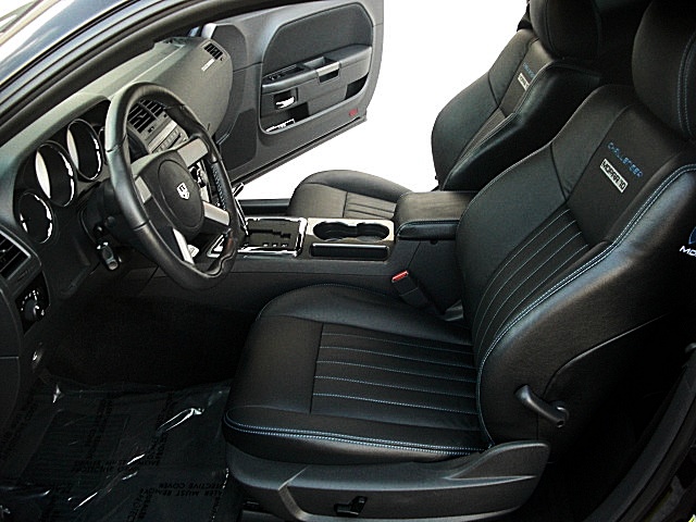 ChallengerMOPAR10/1q54.JPG