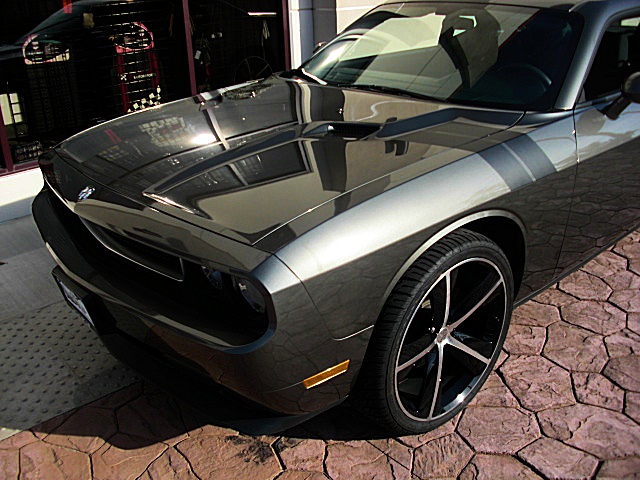 ChallengerPDT/stripes3.JPG