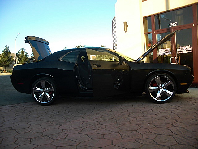 ChallengerSEblack/24s45.JPG