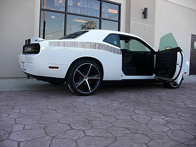 ChallengerSEwhite/1a50.JPG