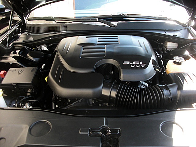 ChargerBLk2011/25a82.JPG