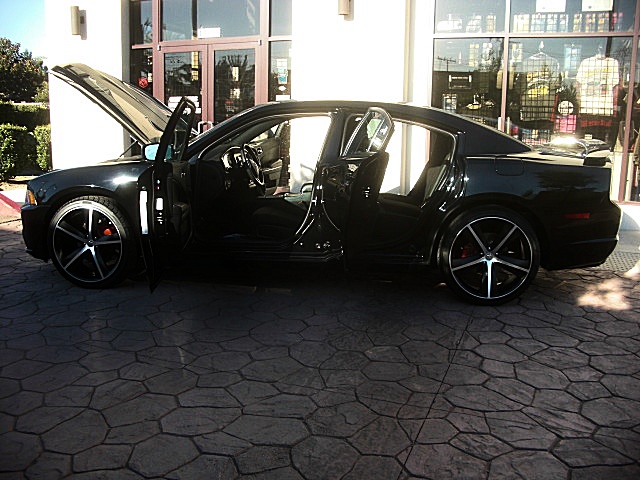 ChargerBLk2011/25g73.JPG