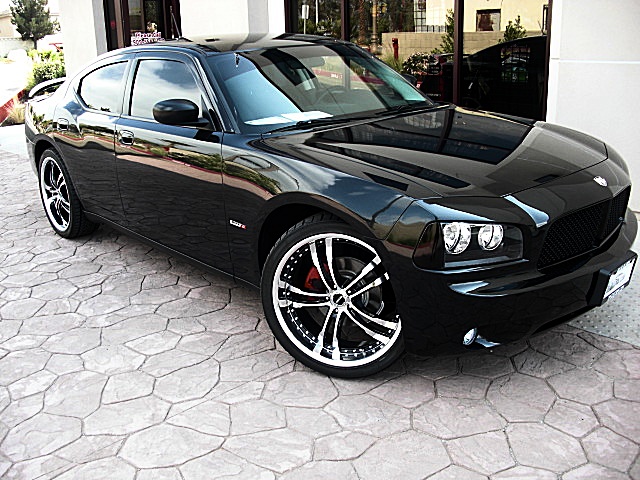 ChargerBlackSXT/1a306.JPG