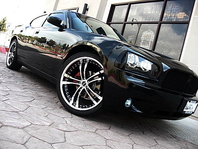 ChargerBlackSXT/1a306.JPG