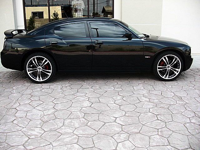 ChargerBlackSXT/1a306.JPG