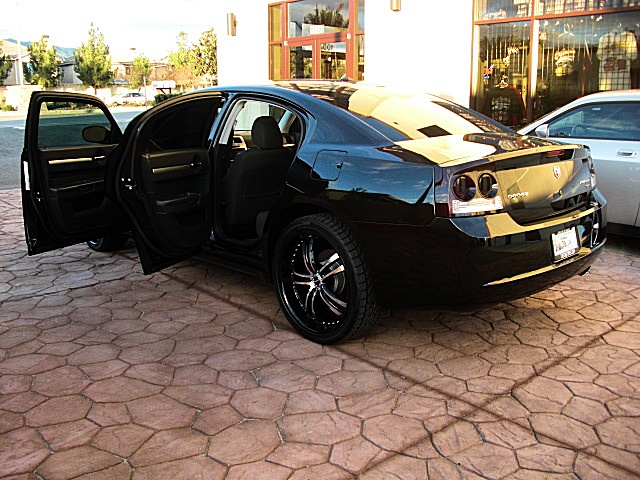 ChargerBlackSXT/1e29.JPG