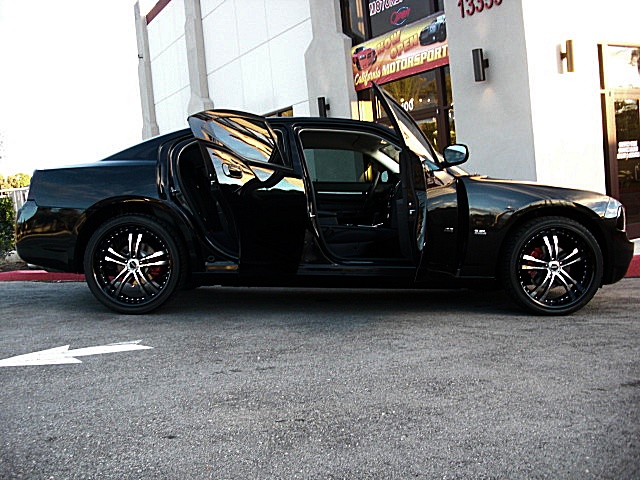 ChargerBlackSXT/1e29.JPG