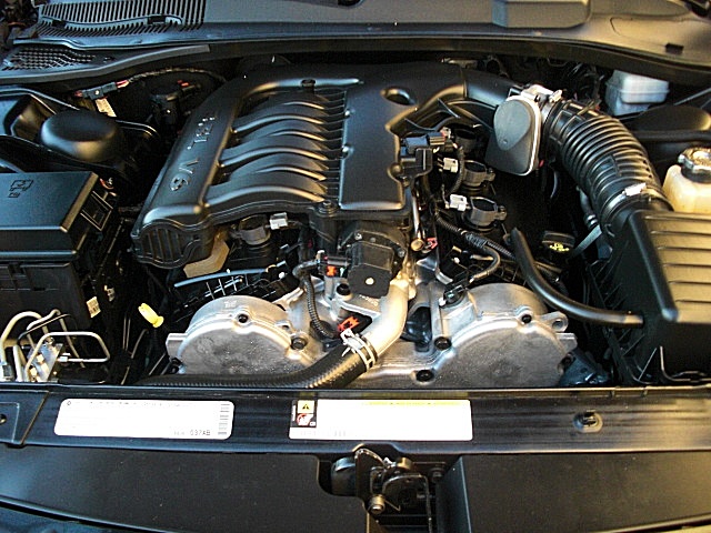 ChargerBlackSXT/1m117.JPG