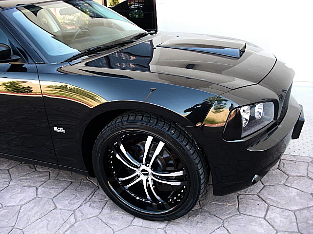 ChargerBlackSXT/1z160.JPG