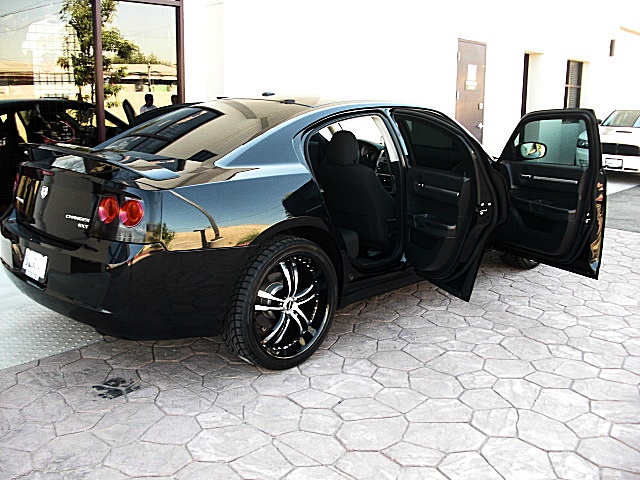 ChargerBlackSXT/1z160.JPG