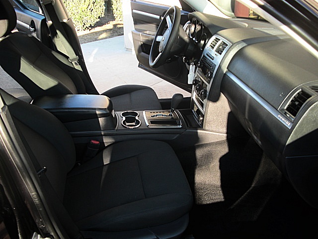 ChargerBlackSXT/24c52.JPG