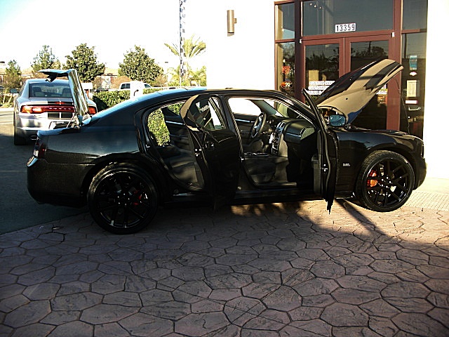ChargerBlackSXT/24c48.JPG