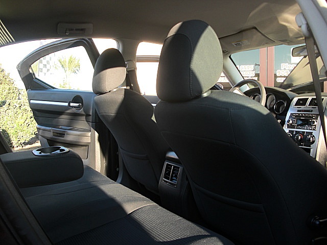 ChargerBlackSXT/24c52.JPG