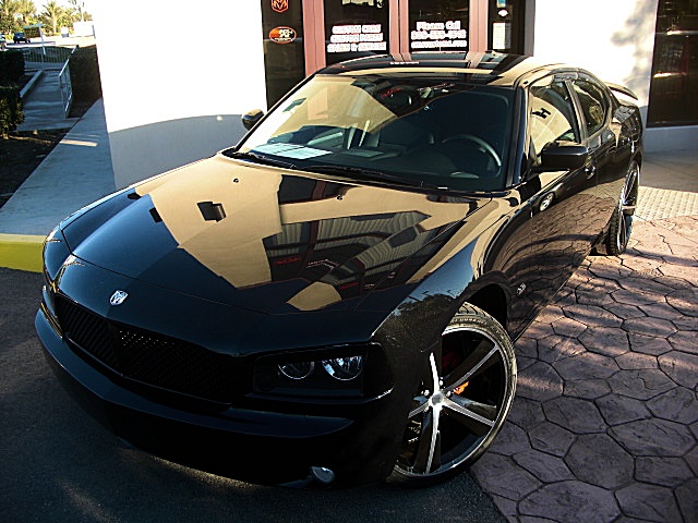 ChargerBlackSXT/24q52.JPG
