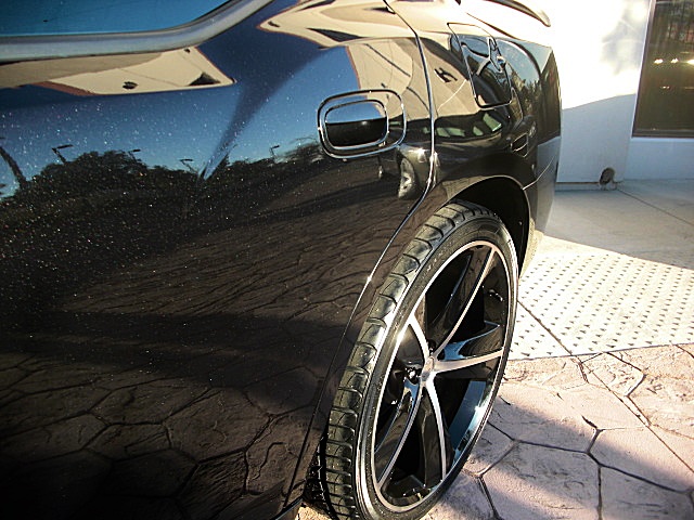ChargerBlackSXT/24q105.JPG
