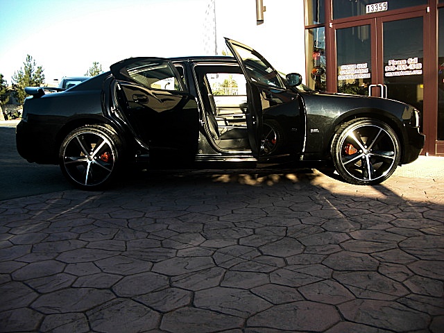 ChargerBlackSXT/24q91.JPG