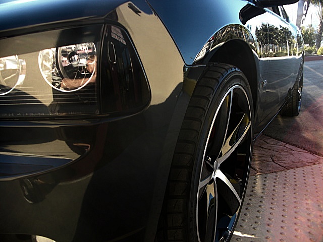 ChargerBlackSXT/24q105.JPG
