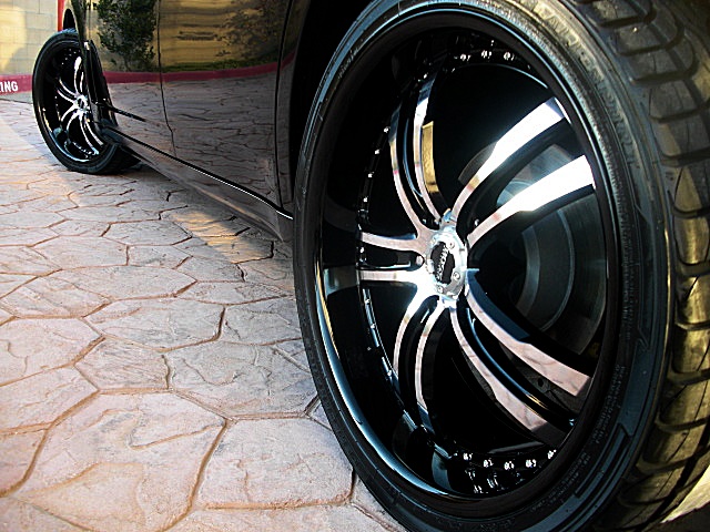 ChargerBlackSXT/24r51.JPG