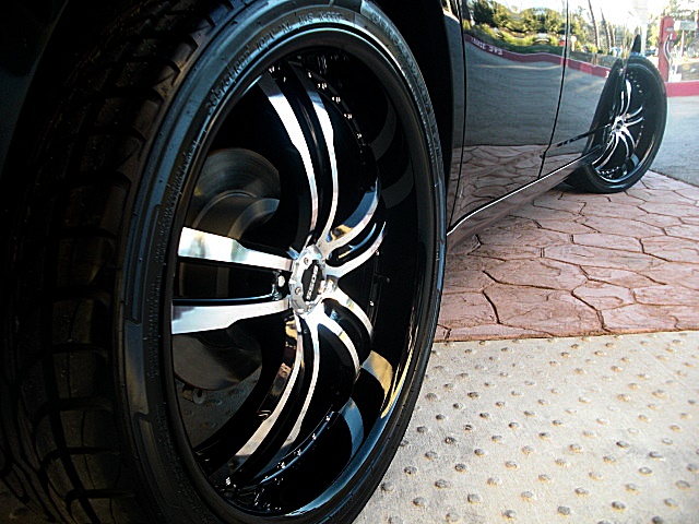 ChargerBlackSXT/24r51.JPG