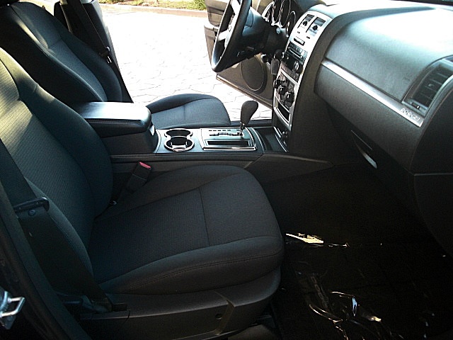 ChargerBlackSXT/24r57.JPG