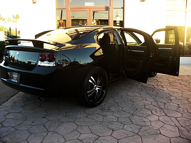 ChargerBlackSXT/24r71.JPG