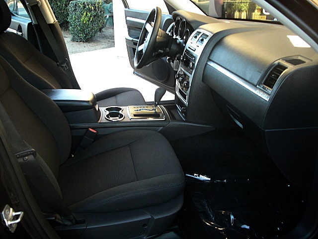 ChargerBlackSXT/24r57.JPG