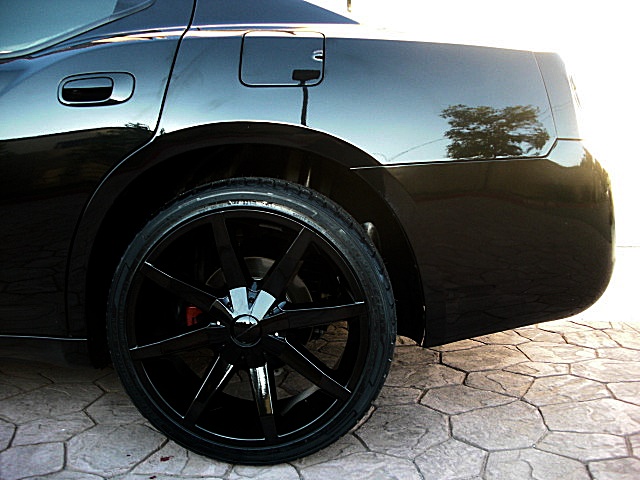 ChargerBlackSXT/25q50.JPG