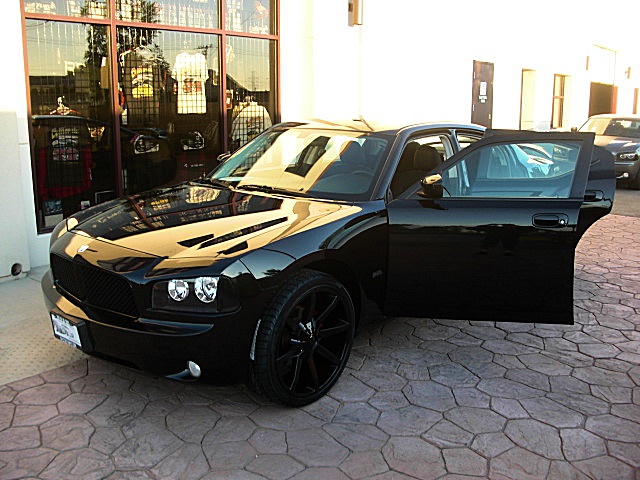 ChargerBlackSXT/25q55.JPG