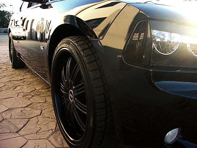 ChargerBlackSXT/30q39.JPG