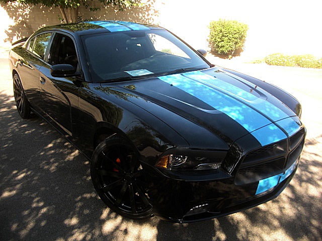 ChargerBlkBlueStripes/23a45.JPG