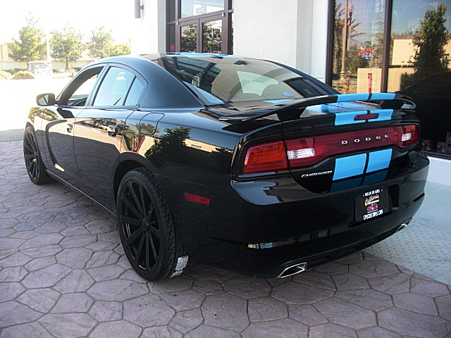 ChargerBlkBlueStripes/23a45.JPG