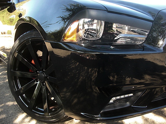 ChargerBlkBlueStripes/23a44.JPG