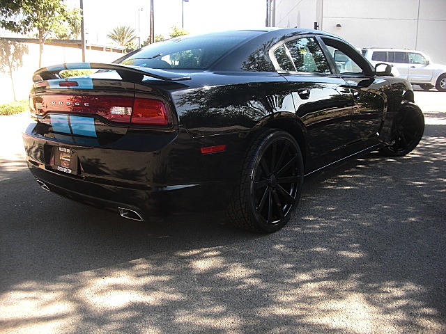 ChargerBlkBlueStripes/23a45.JPG