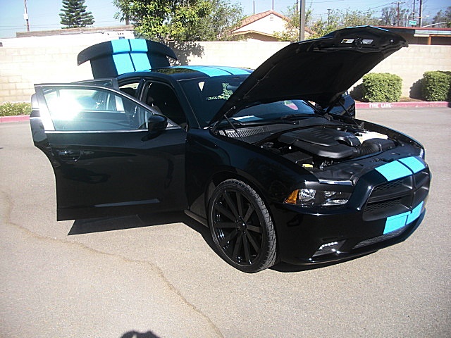 ChargerBlkBlueStripes/23a45.JPG