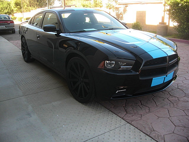 ChargerBlkBlueStripes/23a45.JPG