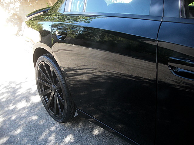 ChargerBlkBlueStripes/23a44.JPG