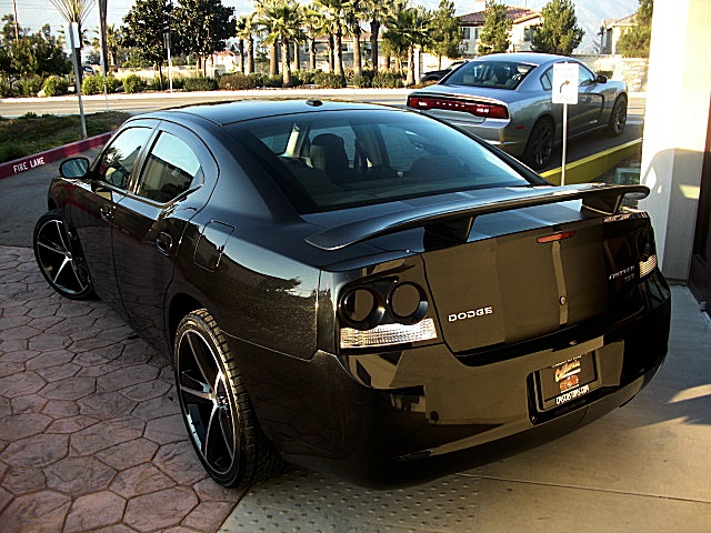 ChargerBlkStripes/24e58.JPG