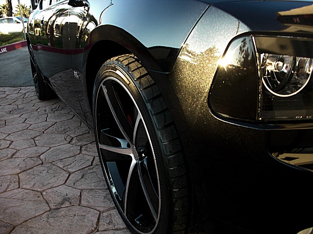 ChargerBlkStripes/24e1a.JPG